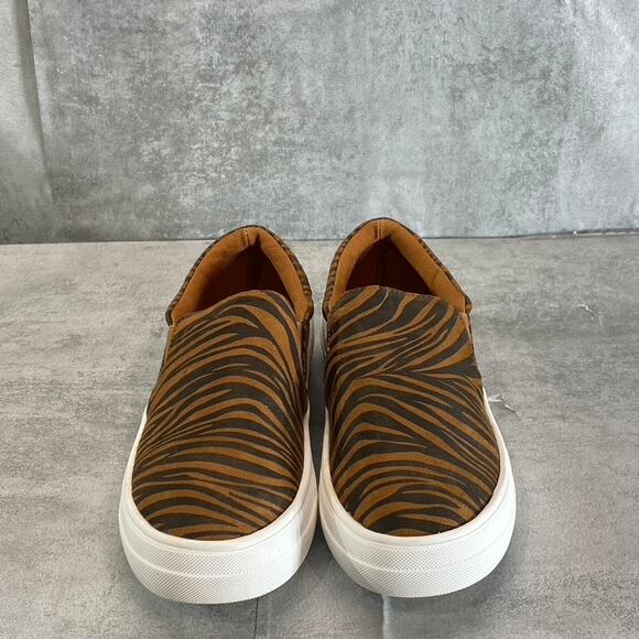 COCONUTS By MATISSE Women's Brown Tiger Stripe Molly Slip-On Shoes SZ 7 - Picture 2 of 10